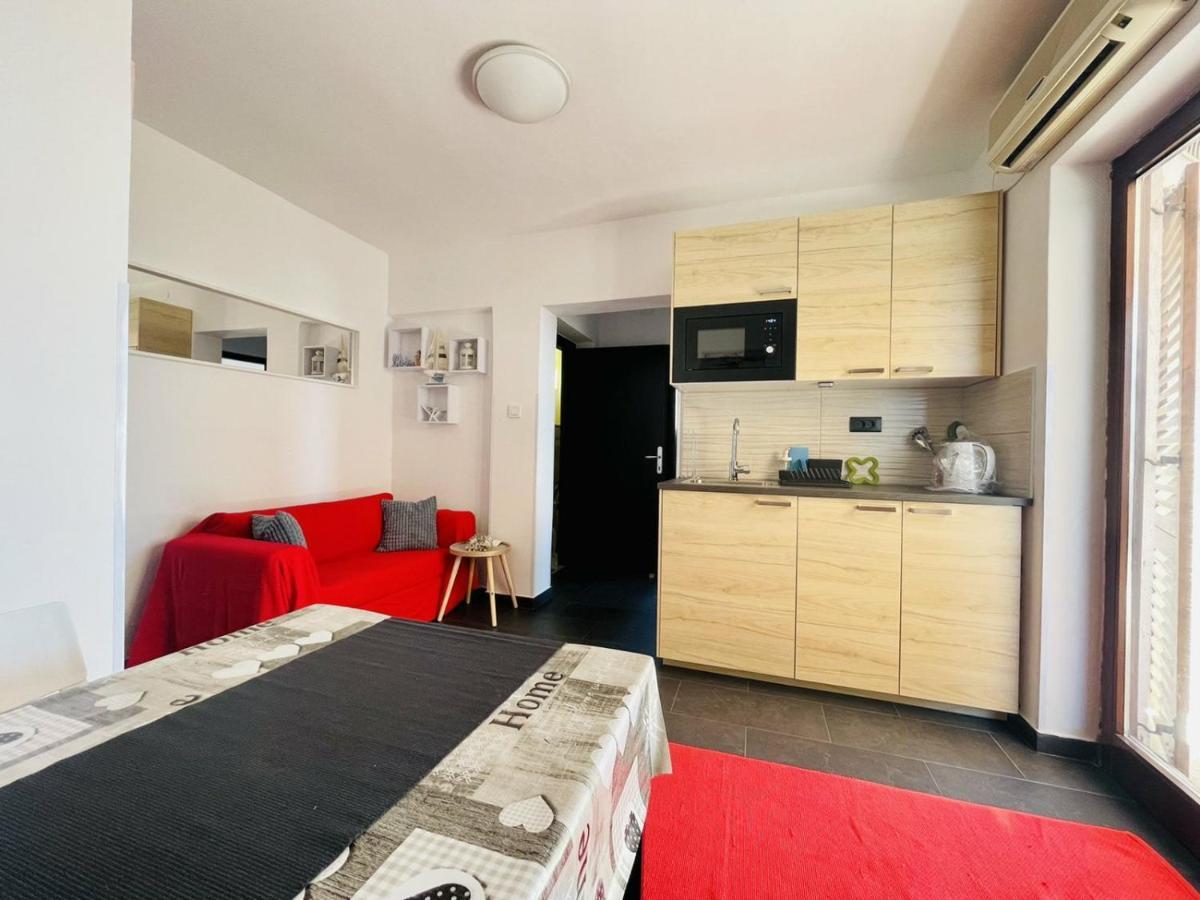 Vila Beleca Krk - Apartments Rest & Sea 크르크 외부 사진